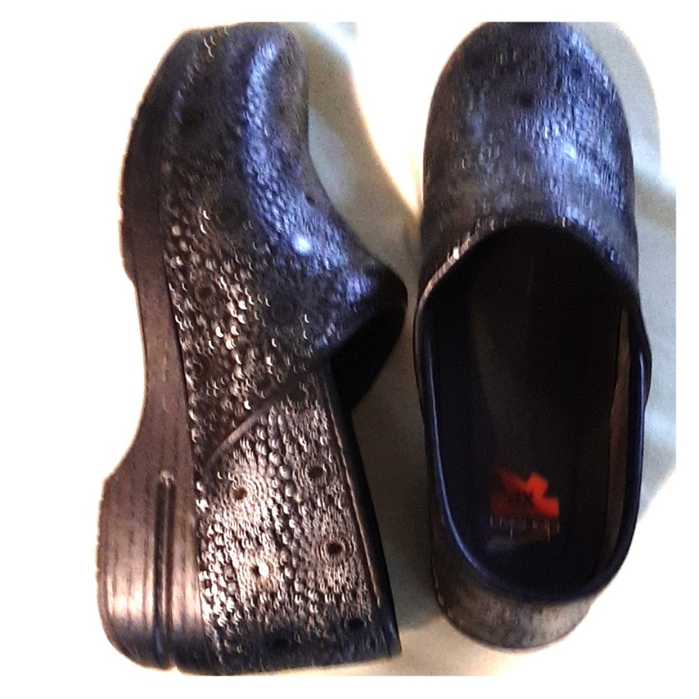 Dansko Xp clogs